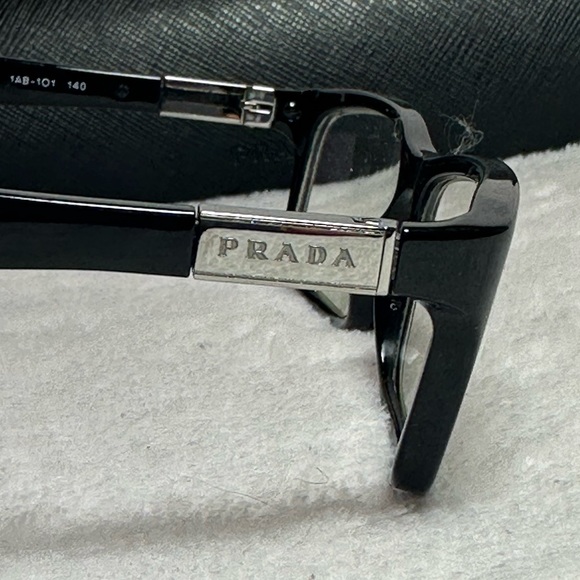 Prada eyeglasses - Picture 6 of 7